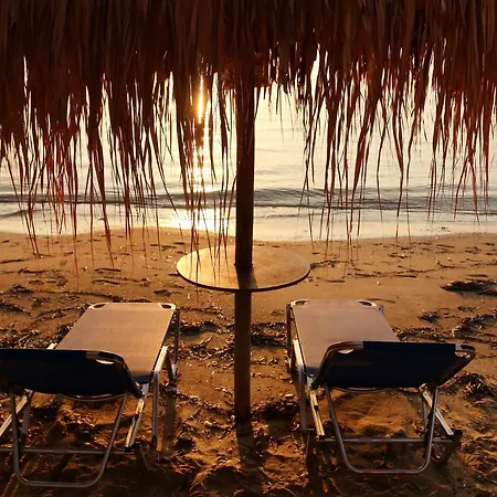 Delfinario Hotel *