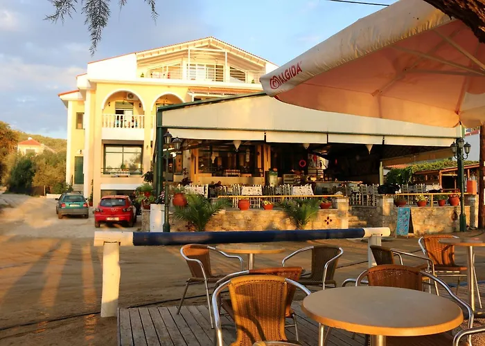 Delfinario * Pteleós